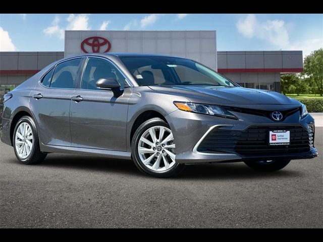 2024 Toyota Camry LE