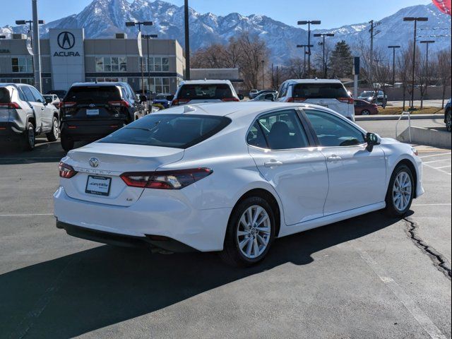 2024 Toyota Camry LE