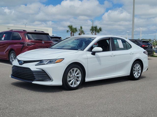 2024 Toyota Camry LE