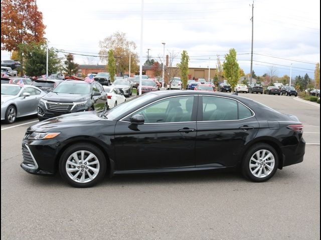 2024 Toyota Camry LE