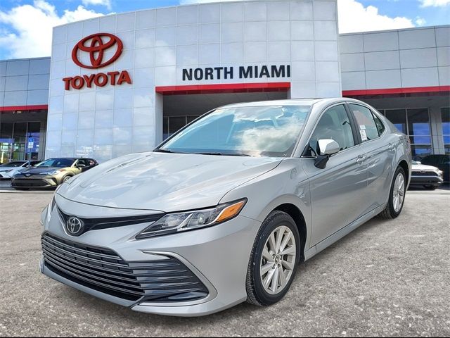 2024 Toyota Camry LE