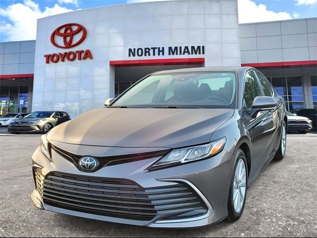 2024 Toyota Camry LE