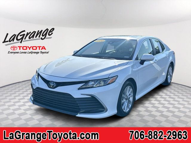 2024 Toyota Camry LE