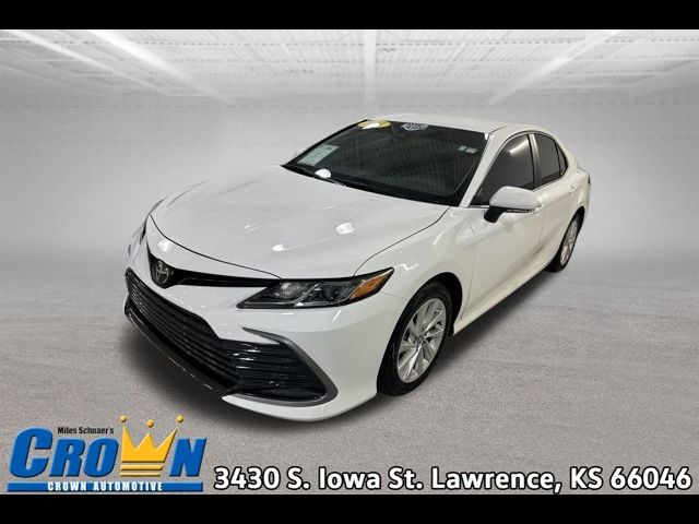 2024 Toyota Camry LE