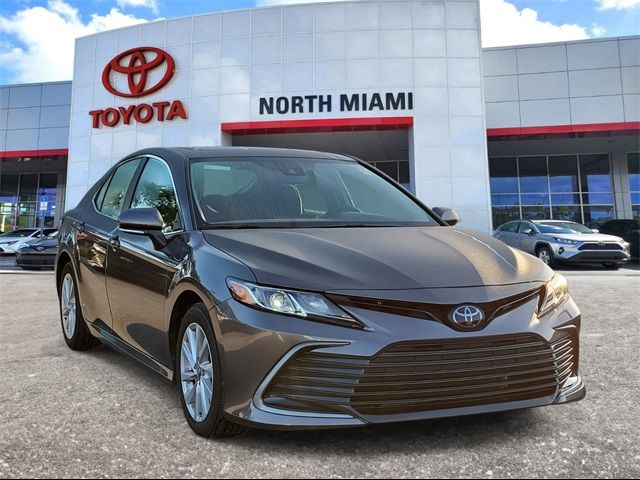 2024 Toyota Camry LE