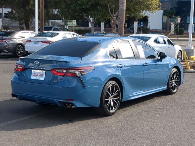 2024 Toyota Camry SE