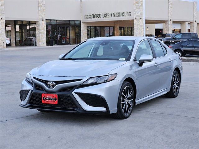 2024 Toyota Camry SE