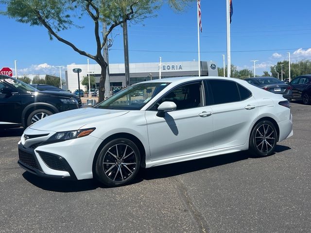 2024 Toyota Camry SE