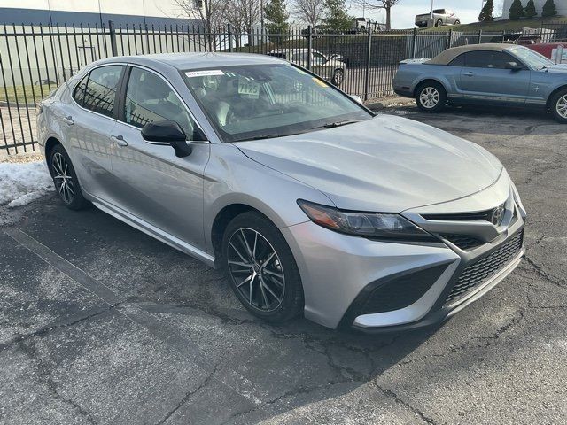 2024 Toyota Camry SE