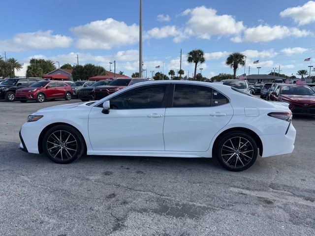 2024 Toyota Camry SE