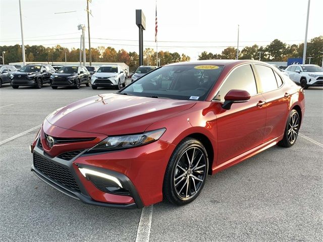 2024 Toyota Camry SE