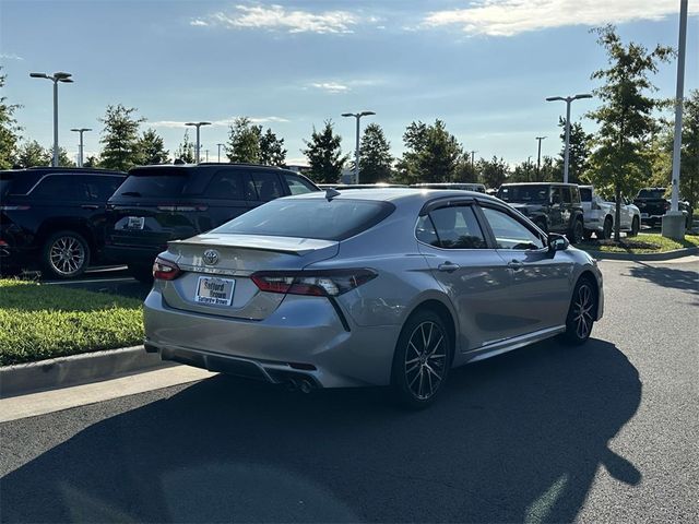 2024 Toyota Camry SE