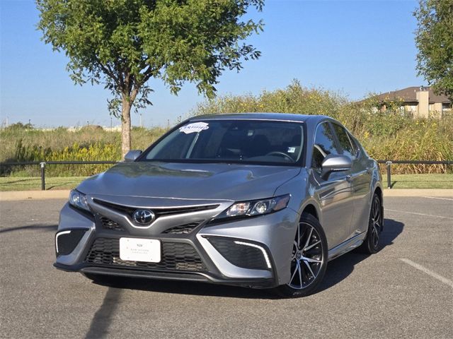 2024 Toyota Camry SE