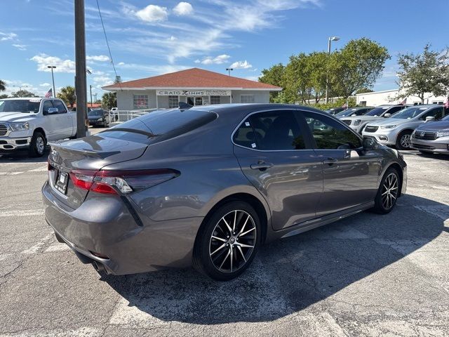 2024 Toyota Camry SE