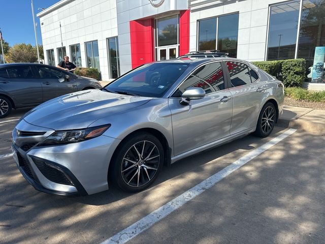 2024 Toyota Camry SE