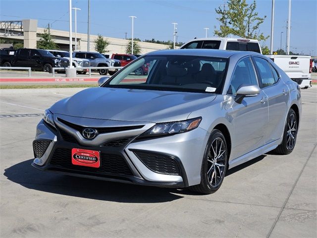 2024 Toyota Camry SE