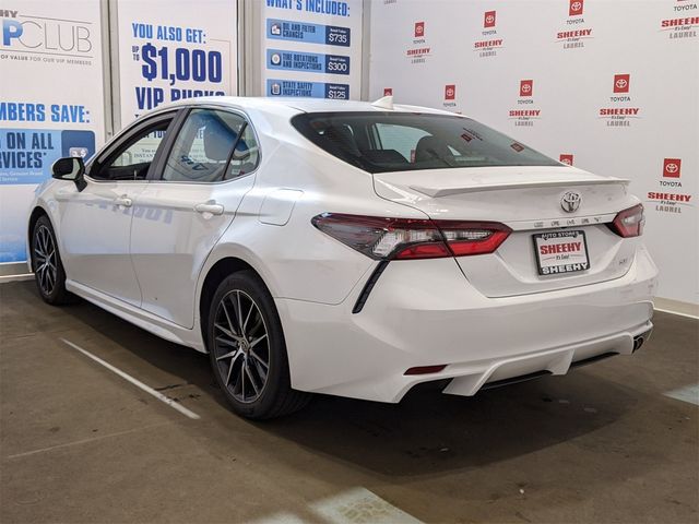 2024 Toyota Camry SE