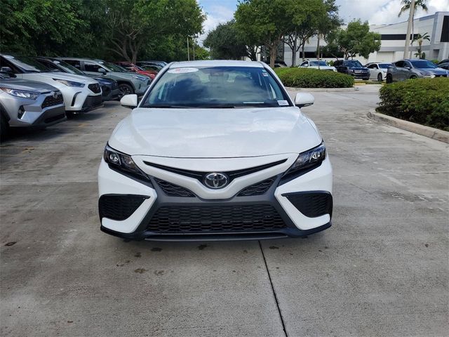 2024 Toyota Camry SE