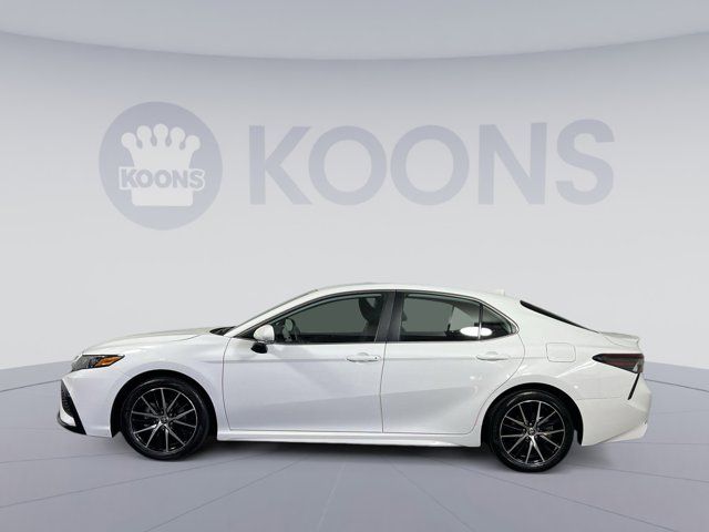 2024 Toyota Camry SE
