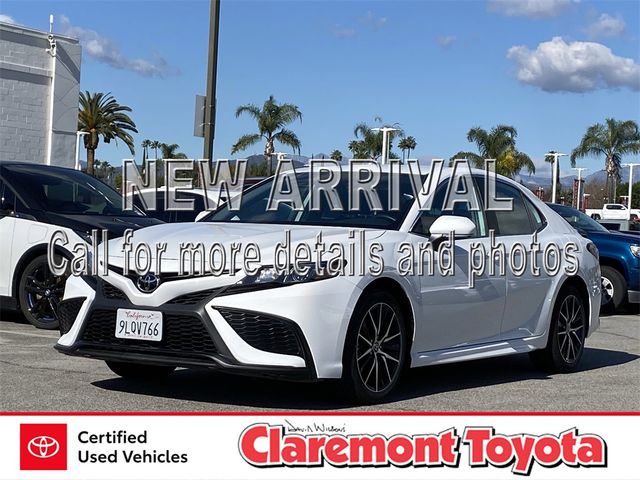 2024 Toyota Camry SE