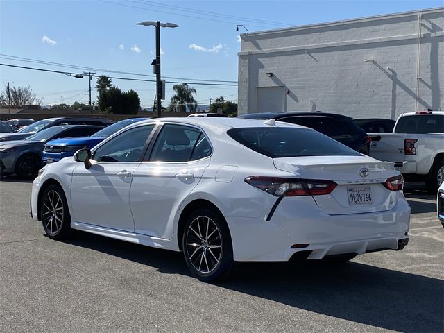 2024 Toyota Camry SE
