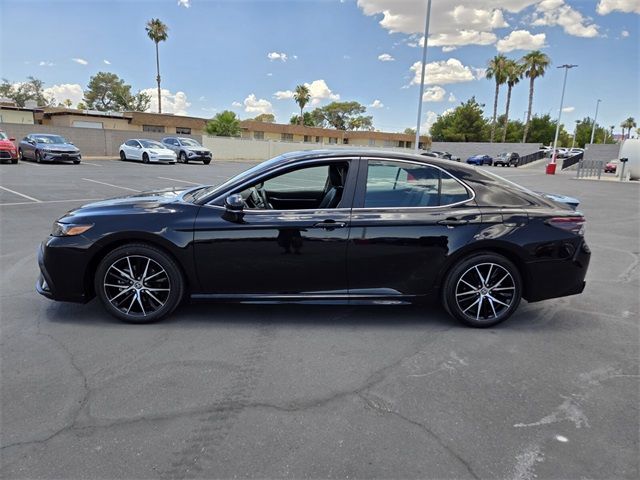 2024 Toyota Camry SE