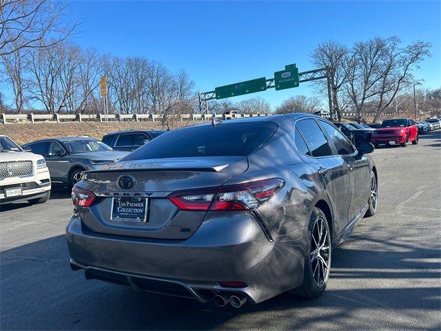 2024 Toyota Camry SE