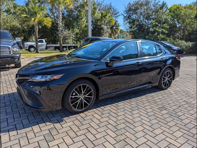 2024 Toyota Camry SE