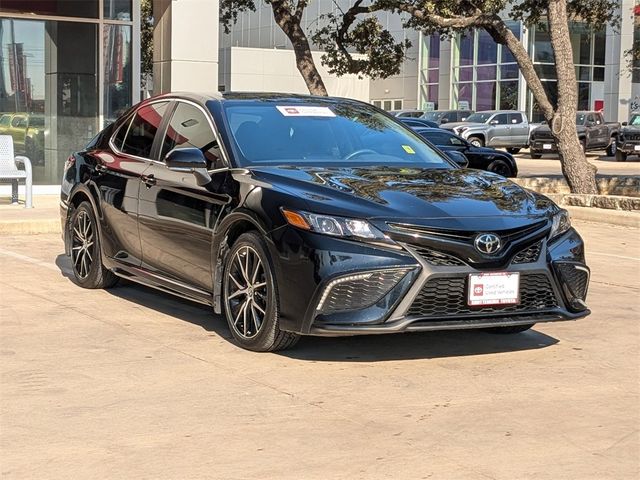 2024 Toyota Camry SE