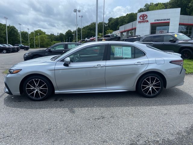 2024 Toyota Camry SE