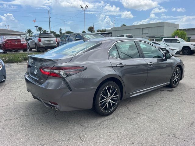 2024 Toyota Camry SE