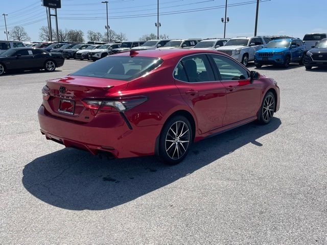 2024 Toyota Camry SE