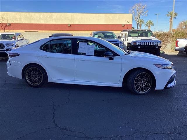 2024 Toyota Camry SE