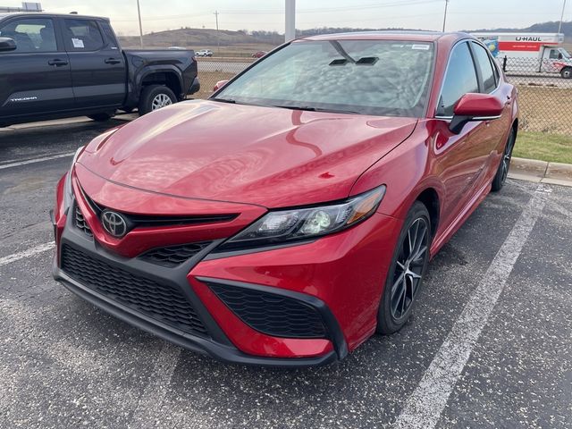 2024 Toyota Camry SE