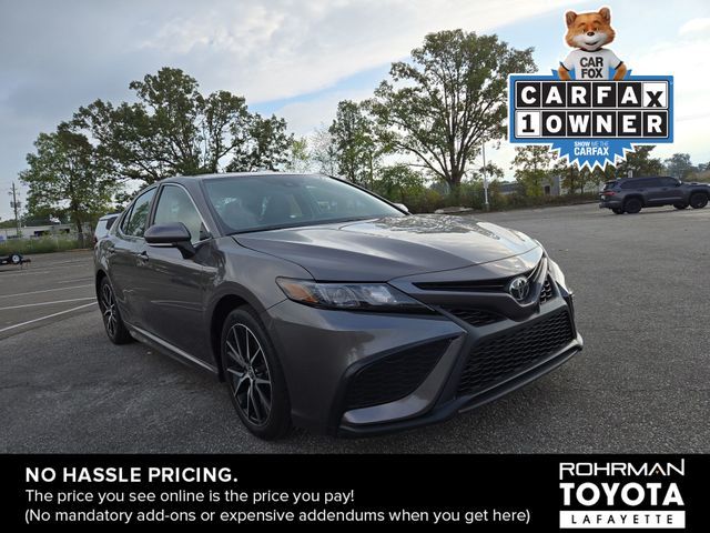 2024 Toyota Camry SE