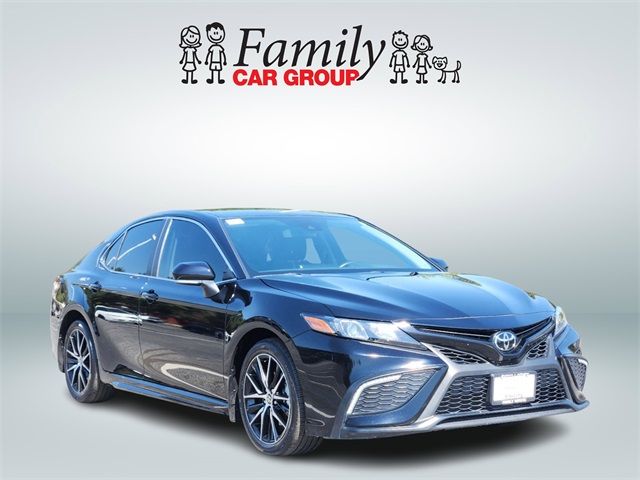 2024 Toyota Camry SE