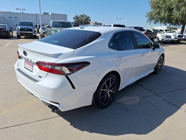 2024 Toyota Camry SE