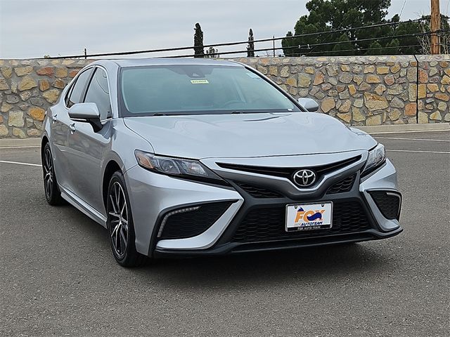 2024 Toyota Camry SE