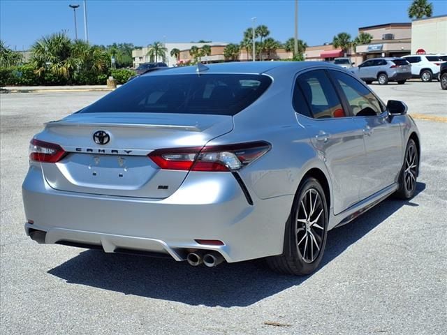 2024 Toyota Camry SE