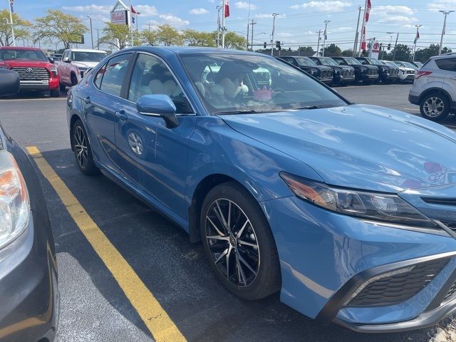 2024 Toyota Camry SE