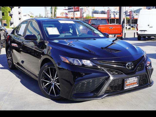 2024 Toyota Camry SE