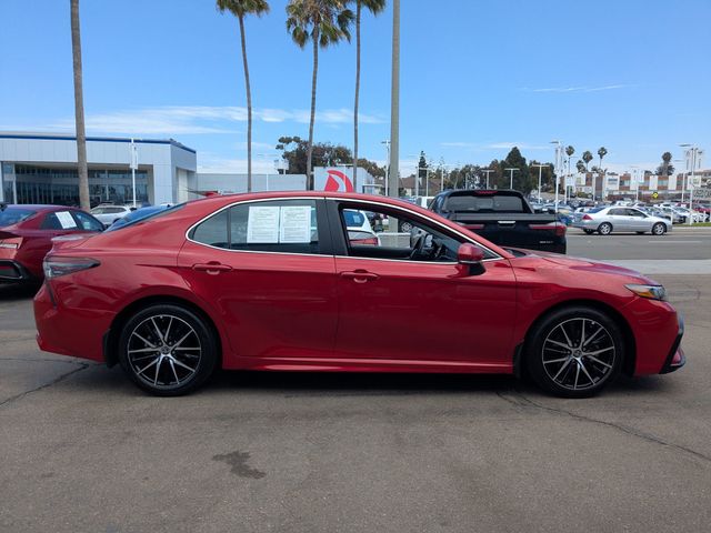 2024 Toyota Camry SE