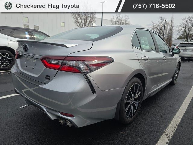 2024 Toyota Camry SE