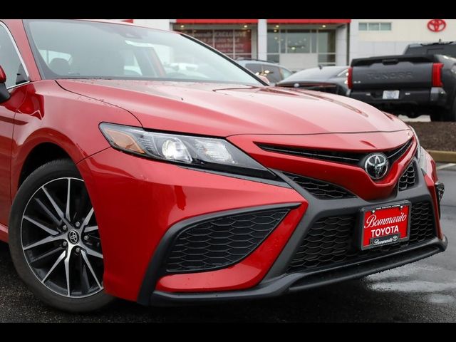 2024 Toyota Camry SE