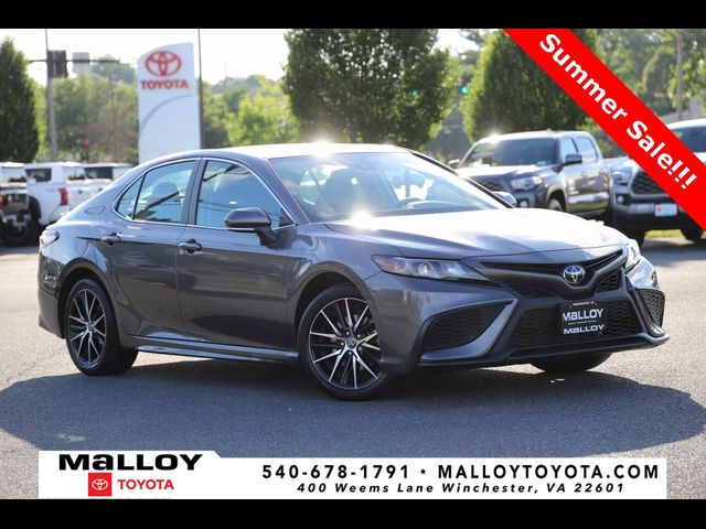 2024 Toyota Camry SE