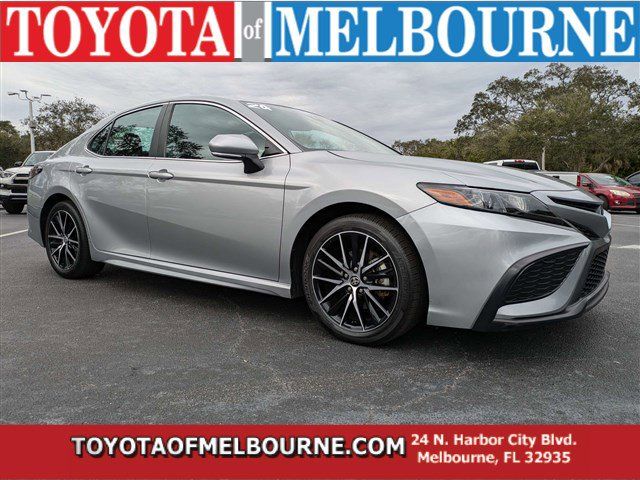 2024 Toyota Camry Hybrid SE