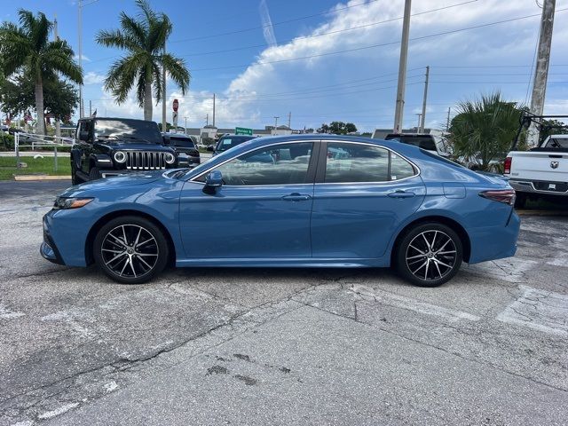 2024 Toyota Camry SE