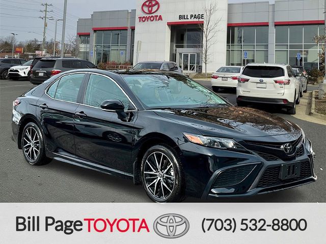 2024 Toyota Camry SE