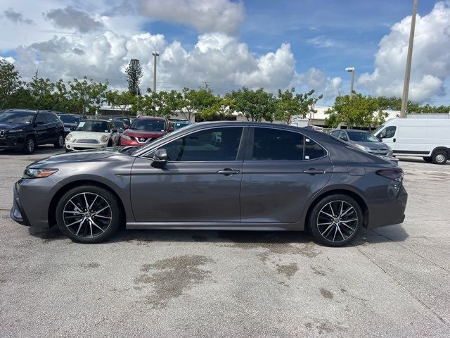 2024 Toyota Camry SE