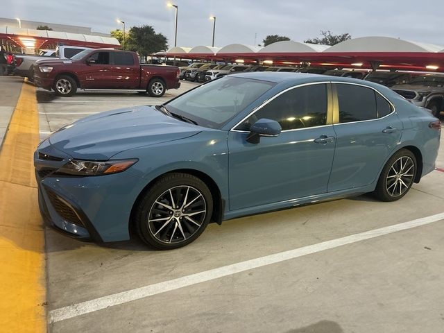 2024 Toyota Camry SE Nightshade